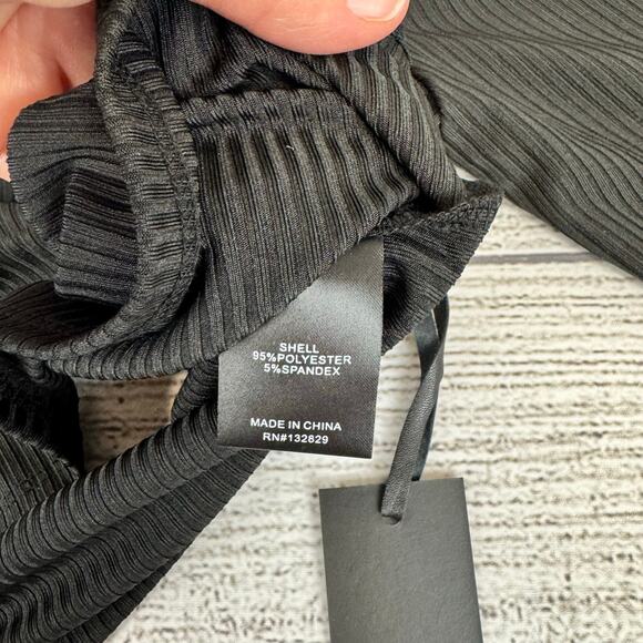 H:ours Women's Black Ribbed Mock Neck One Sleeve Cut Out Top Size Medium - Picture 4 of 7